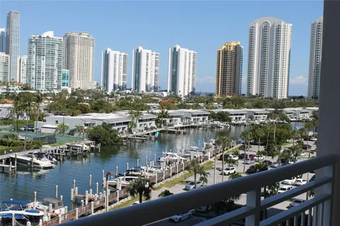 400 Kings Point Dr # 1527, Sunny Isles Beach FL 33160