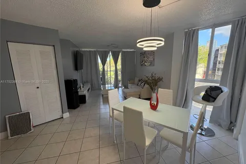 7035 NW 186th St # D302, Hialeah FL 33015