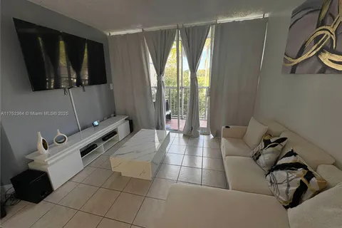 7035 NW 186th St # D302, Hialeah FL 33015