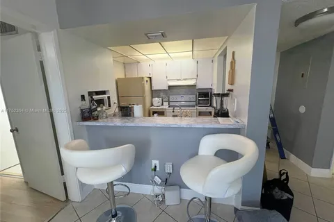 7035 NW 186th St # D302, Hialeah FL 33015