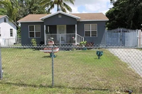 247 NW 97th St, Miami FL 33150