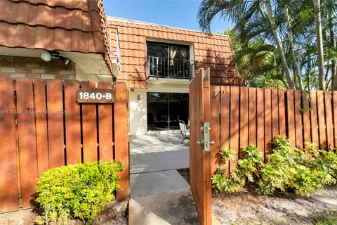 1840 San Juan Dr # B, Delray Beach FL 33445