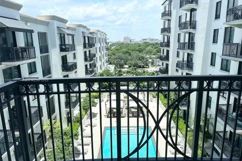 301 Altara Ave # 814, Coral Gables FL 33146