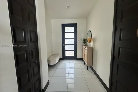 16013 NW 91 CT, Miami Lakes FL 33018