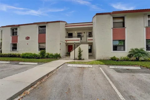 1166 N Hiatus Rd # 1166, Pembroke Pines FL 33026