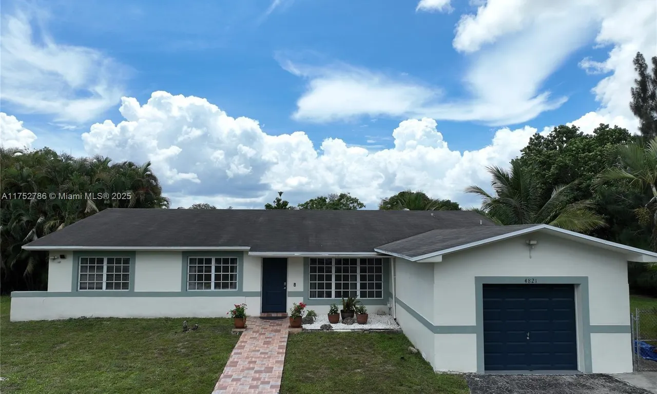 4821 SW 163rd Ave, Southwest Ranches FL 33331