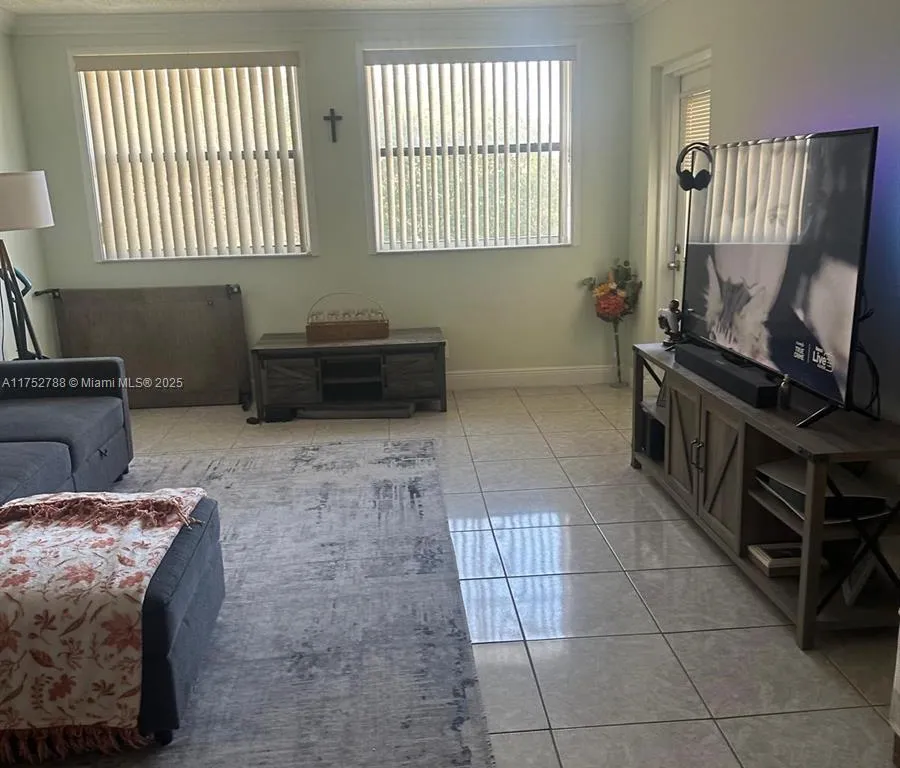 8120 Geneva Ct # 551, Doral FL 33166