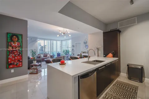 951 Brickell Ave # 1911, Miami FL 33131