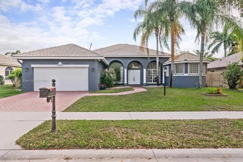 12832 NW 23rd St, Pembroke Pines FL 33028