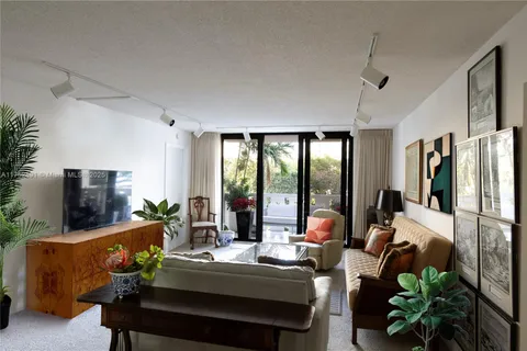 1121 Crandon Blvd # E203, Key Biscayne FL 33149