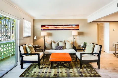 518 Euclid Ave # 1, Miami Beach FL 33139
