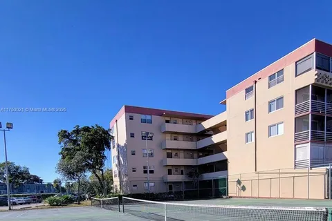 406 NW 68th Ave # 304, Plantation FL 33317