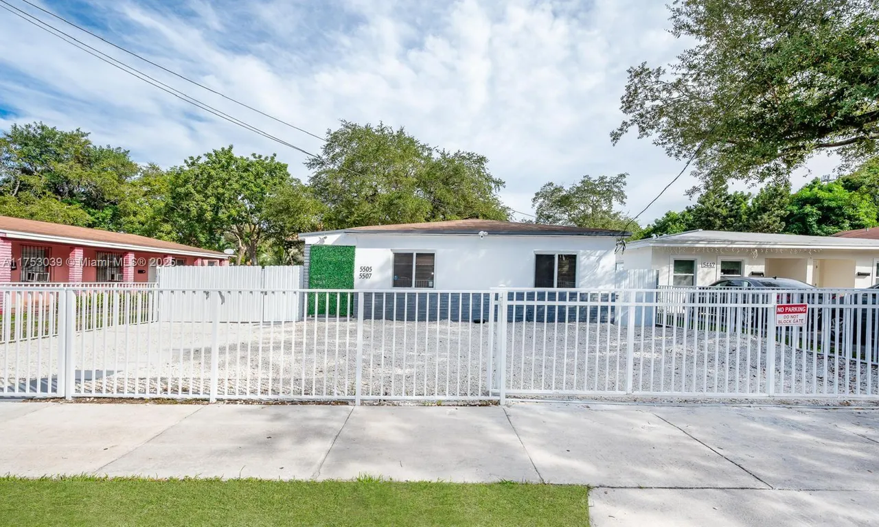 5505 NW 5th Ct, Miami FL 33127