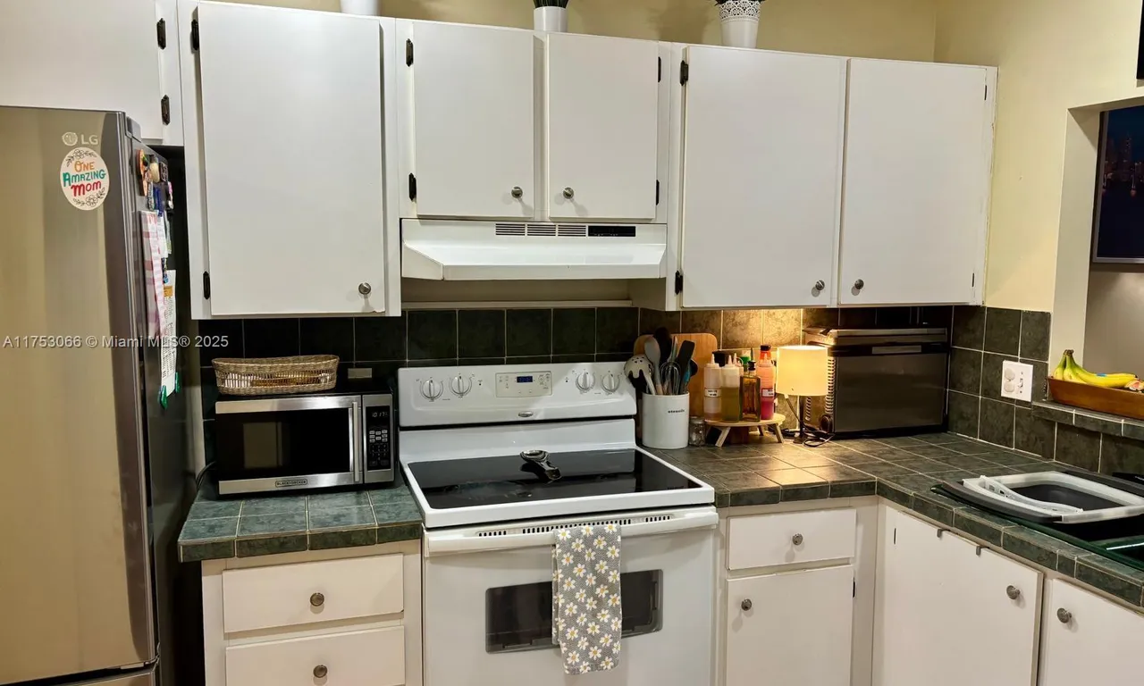 1626 N 15th Ave # 1626, Hollywood FL 33020