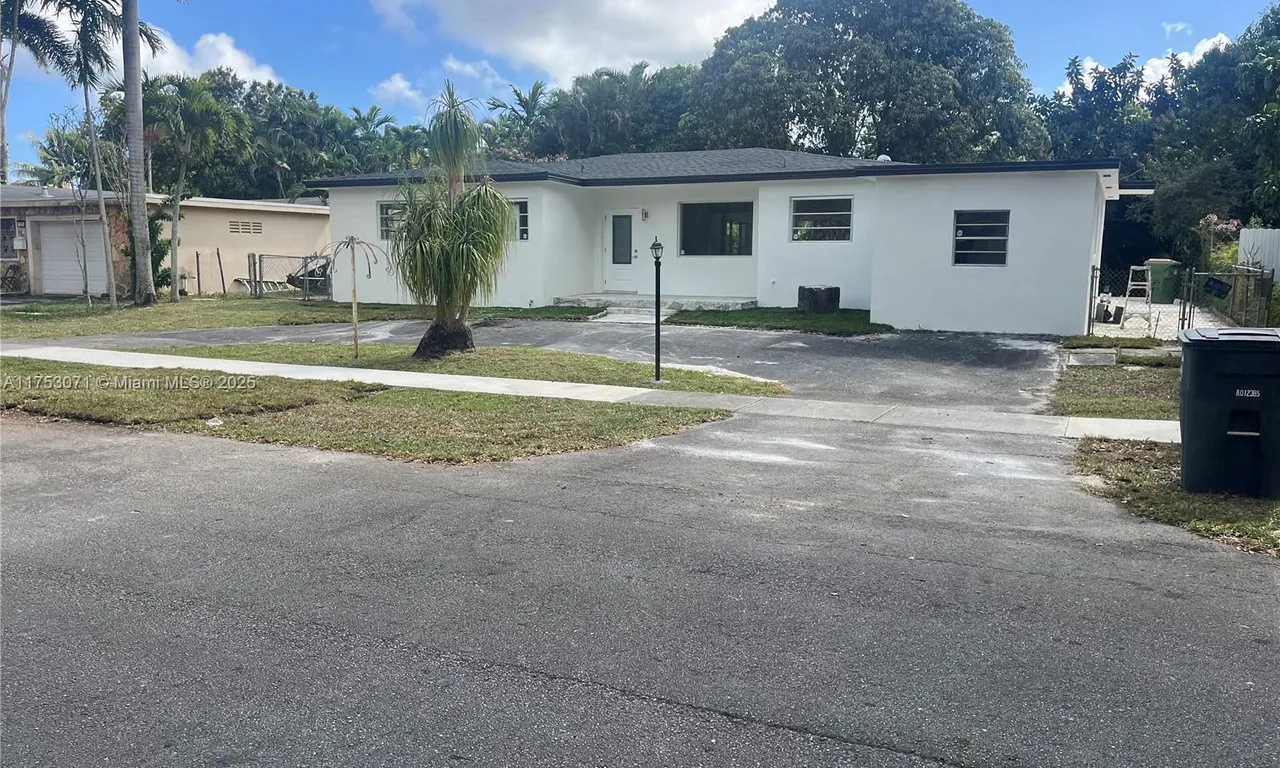 110 NE 132nd St, North Miami FL 33161