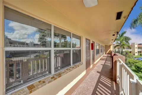 8851 Sunrise Lakes Blvd # 203, Sunrise FL 33322