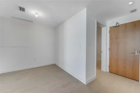 500 Alton # 3304, Miami Beach FL 33139