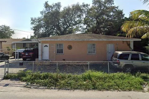 180 NW 64th St, Miami FL 33150