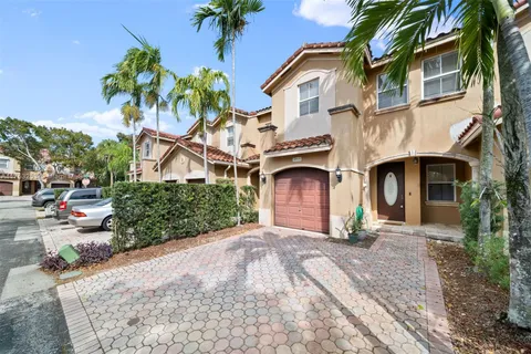 8915 SW 108th Path # 8915, Miami FL 33176