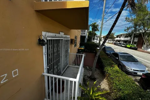 7720 Harding Ave # 1, Miami Beach FL 33141