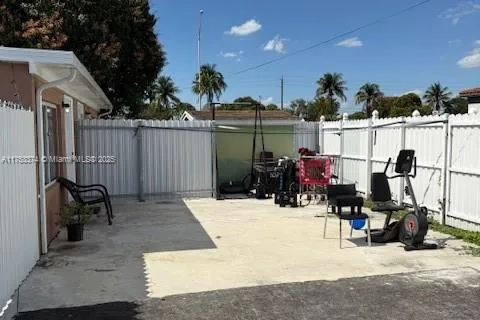397 W 57th St # 3, Hialeah FL 33012