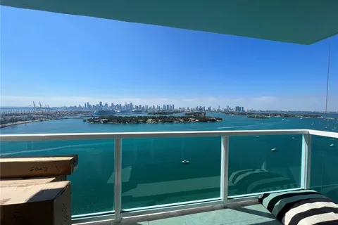 650 West Ave # 2705, Miami Beach FL 33139