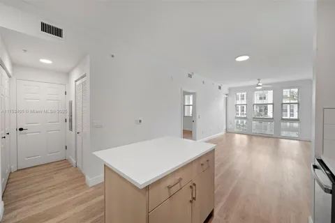 10170 SW 7th St # 205, Pembroke Pines FL 33025