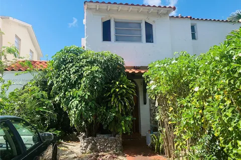 512 SW 21st Ave, Miami FL 33135
