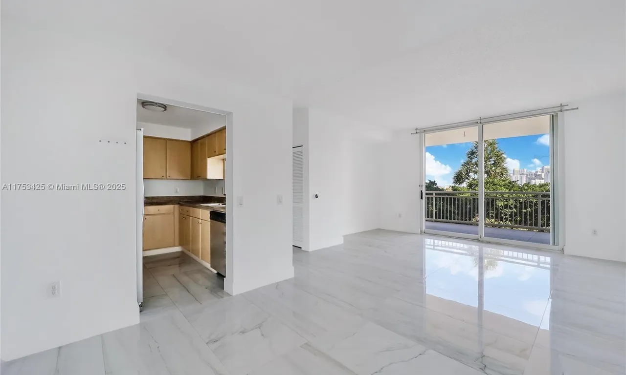 2475 Brickell Avenue # 704, Miami FL 33129