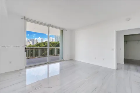 2475 Brickell Avenue # 704, Miami FL 33129