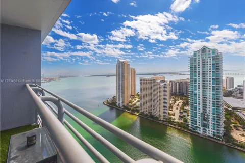 325 S Biscayne Blvd # 3817, Miami FL 33131