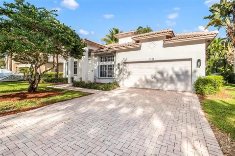 1597 NW 168th Ave, Pembroke Pines FL 33028