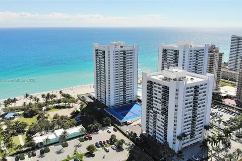 1880 S Ocean Dr # 306, Hallandale Beach FL 33009