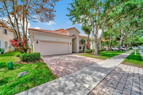 7314 NW 19th Ct, Pembroke Pines FL 33024