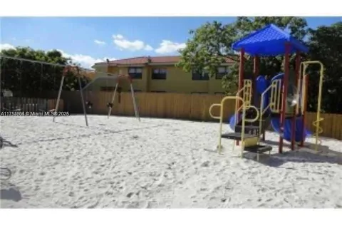 14919 SW 80th St # 115, Miami FL 33193