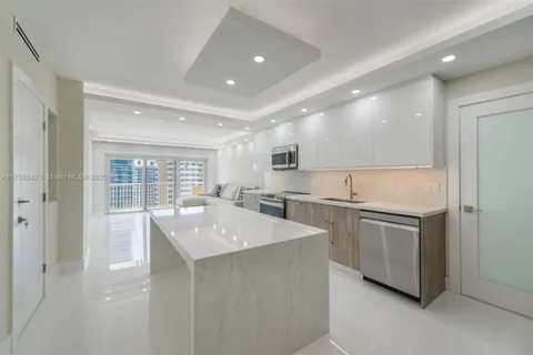 1950 S Ocean Dr # 20L, Hallandale Beach FL 33009