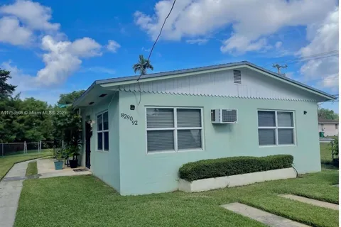 8290 NW 5th Ave, Miami FL 33150