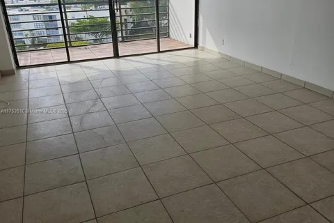 20500 W Country Club Dr # 804, Aventura FL 33180