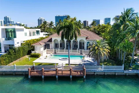 166 Bal Bay Dr, Bal Harbour FL 33154