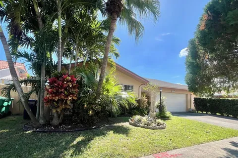 14480 SW 110th St, Miami FL 33186