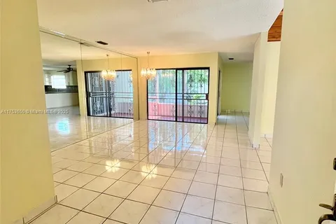 14480 SW 110th St, Miami FL 33186