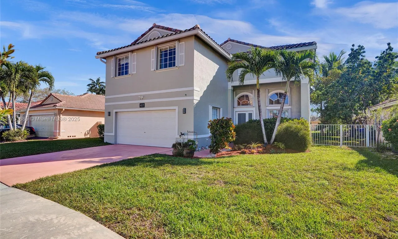 417 SW 195th Ave, Pembroke Pines FL 33029