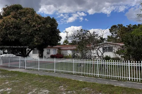 1081 NE 160th Ter, North Miami Beach FL 33162