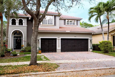 3923 Cascade Ter, Weston FL 33332