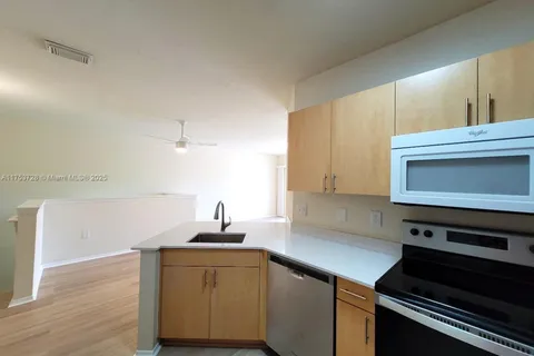 902 Belmont Pl, Boynton Beach FL 33436
