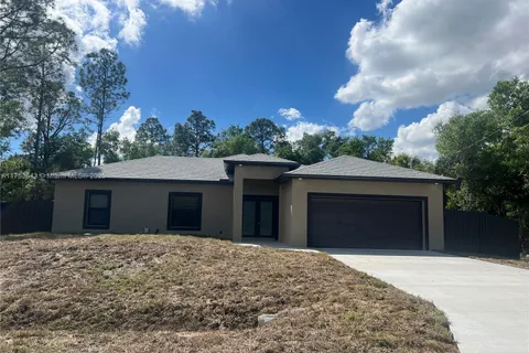 3221 W 48th ST, Lehigh Acres FL 33971