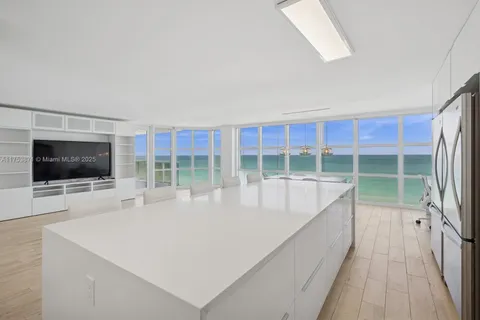 6423 Collins Ave # 1006, Miami Beach FL 33141