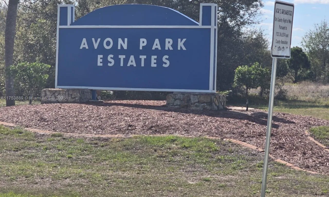 2245 W YARBROUGH RD, Avon Park FL 33825