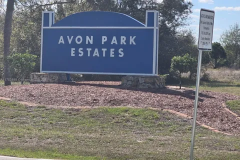 2245 W YARBROUGH RD, Avon Park FL 33825