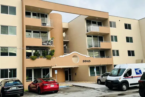 8045 NW 7th St # 2301, Miami FL 33126